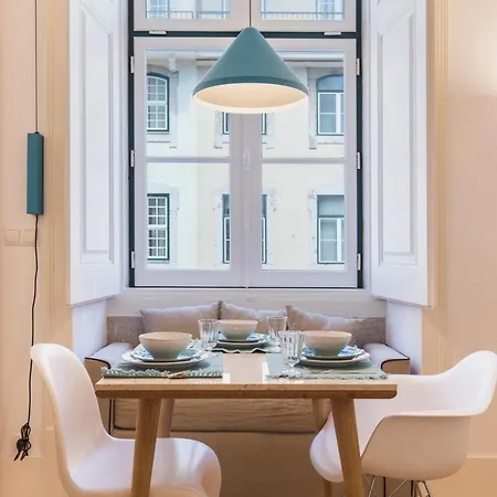 Apartment Charming In Baixa Chiado